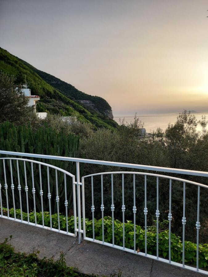 Hotel Lucia Castellammare di Stabia Eksteriør bilde