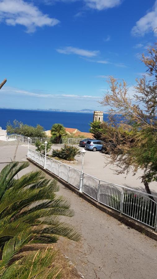 Hotel Lucia Castellammare di Stabia Eksteriør bilde